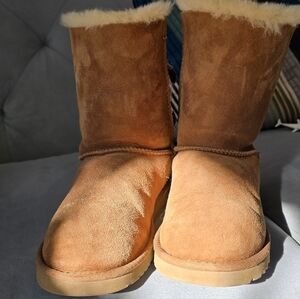 UGG Chestnut Shearling-Lined Winter Boots